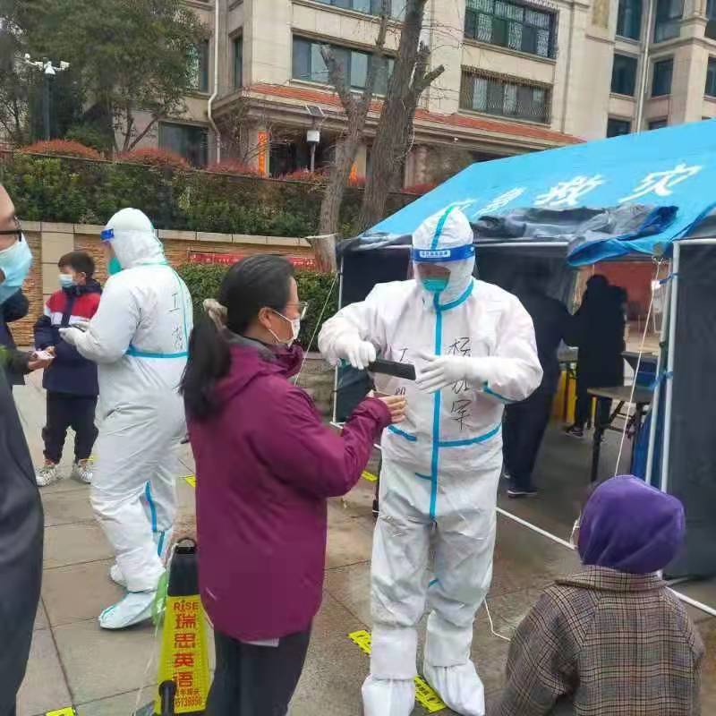楊加軍1.jpg